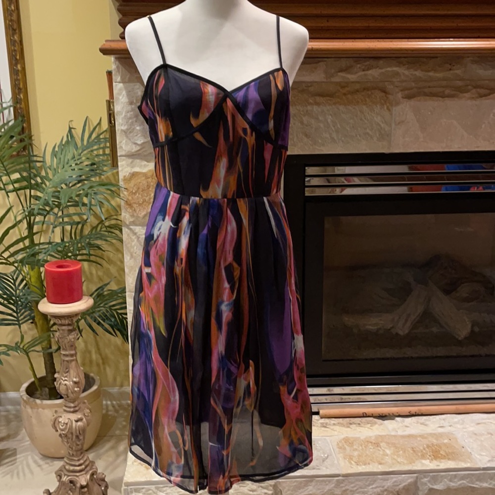 NWOT Stunning “Watercolor” Camila Tree Dress Sz M